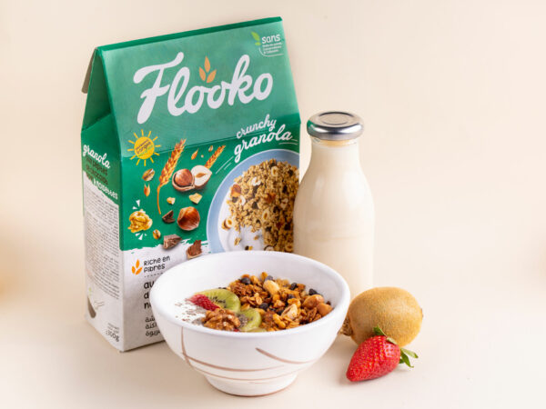 Crunchy granola Flooko aux pépites de chocolat noir et noisettes – Image 2